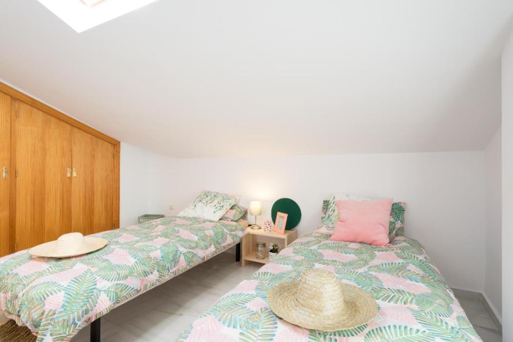 Hygge Apartment Center Near To The Beach Free Parking 2R Málaga Esterno foto